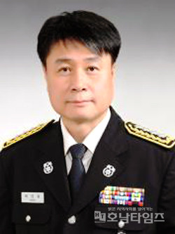 박의승 무안소방서장.
