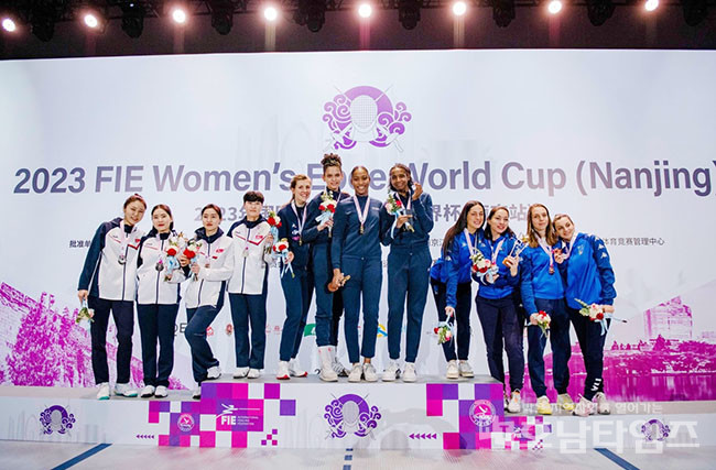 중국 난징월드컵에서 준우승을 차지한 전남도청 에페 여자대표팀(왼쪽 4명).